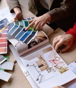 Aankleding van snoezelruimte met sensorisch materiaal